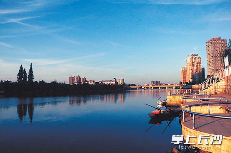 宁乡市沩水河边。长沙大世界博客供图
