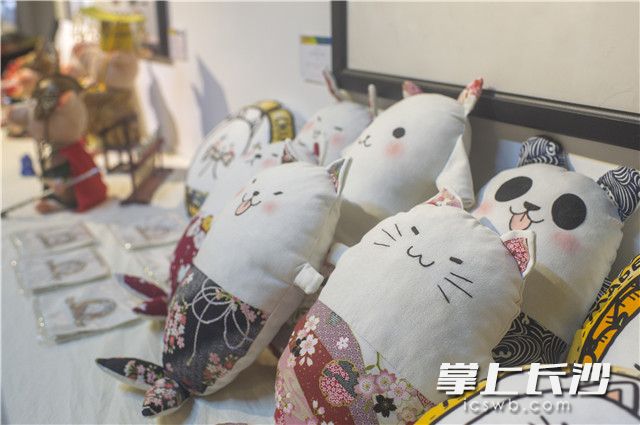 动物造型抱枕设计与制作《忆》设计师徐轩 指导老师易丹