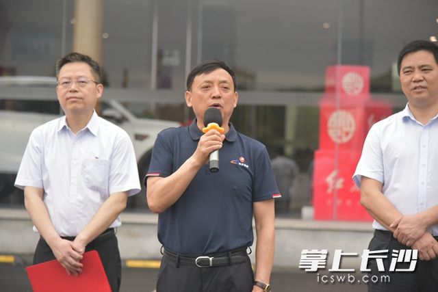 兰天集团董事长汤国华表示，将把集团打造成上级放心、员工信任的坚强红色阵地。陈丹妮 摄