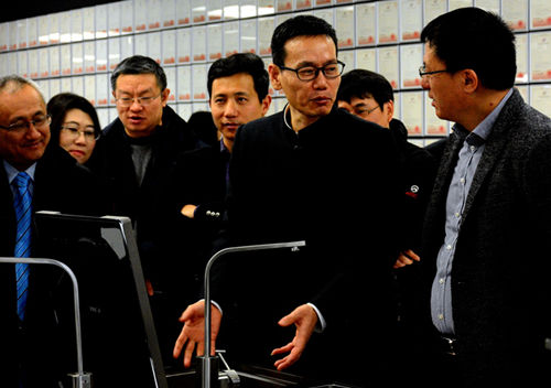 方太集团副总裁孙利明与专家交流企业文化建设心得。