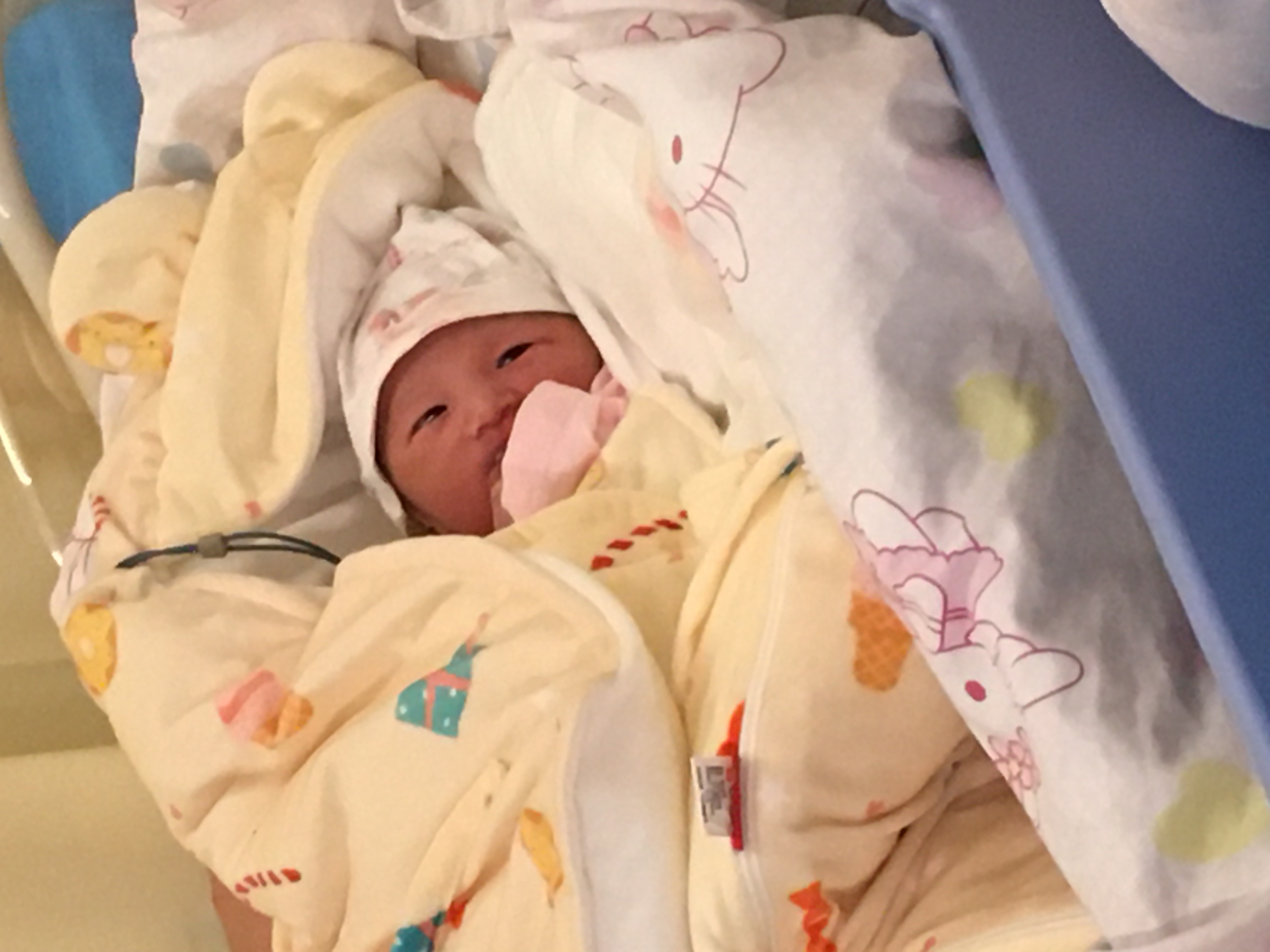 湖南省妇幼保健院今年出生的第一位元旦宝宝。长沙晚报通讯员 韩旭 摄