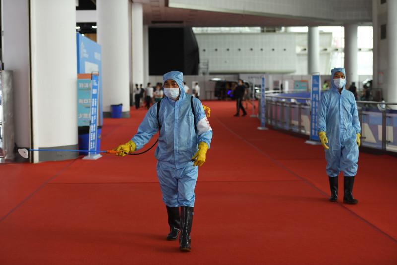 2020湖南车展期间，组委会执行了科学、严格的防疫措施，确保了活动安全有序举行。 长沙晚报全媒体记者 黄启晴 摄