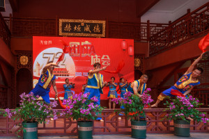 中国风民族舞，火宫殿2021国庆庙会点燃假日