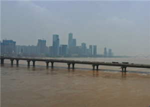 长沙市地方海事局：湘江长沙段14日起实行限制性通航