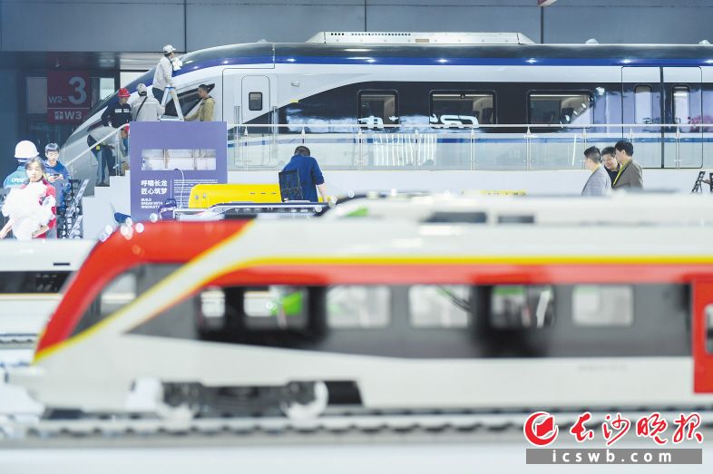 2019中国国际轨道交通和装备制造产业博览会参展面积5.4万平方米，参展企业400余家。长沙晚报全媒体记者 黄启晴 摄