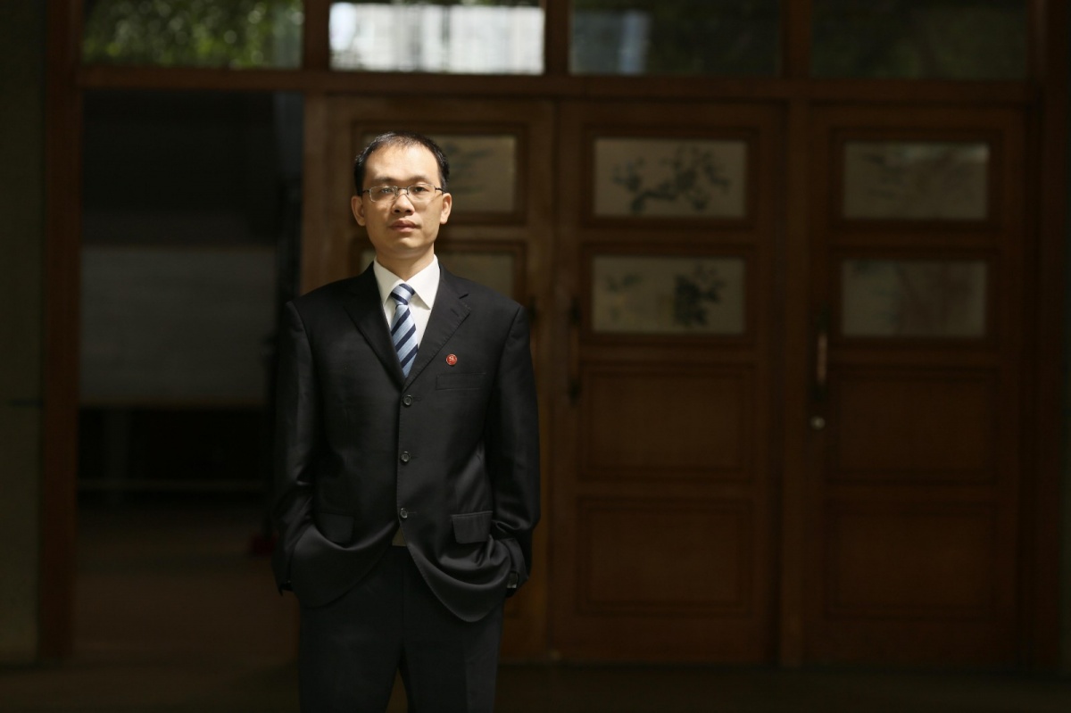 入职12年，丁俊已是国网长沙供电公司五级工匠、供电服务指挥中心配网调控指挥班班长。