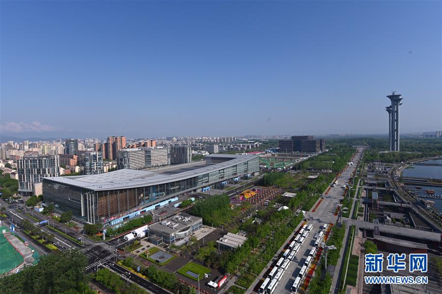 2019年4月26日，第二届“一带一路”国际合作高峰论坛开幕式在北京国家会议中心举行。这是2019年4月26日拍摄的北京国家会议中心外景。新华社记者 金良快 摄