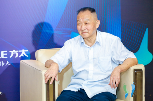 图为著名军事专家、海军军事学术研究所研究员、中国国防科普委员会副主任李杰老先生。
