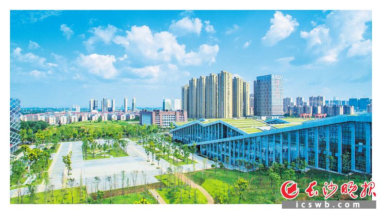 长沙县风光秀美，环境优越，经济实力雄厚，已连续多年荣获“中国最具幸福感城市（县级）”。长沙晚报通讯员 章帝 摄