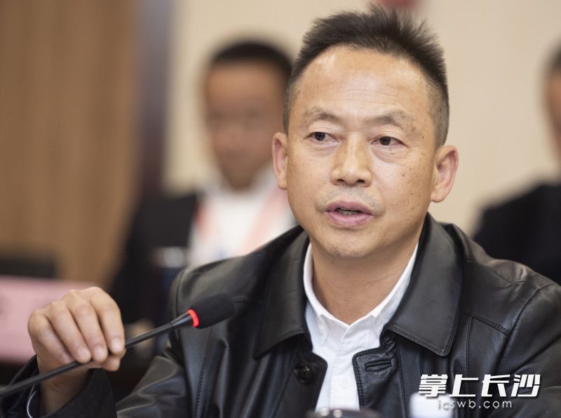 环路集团、湖南投资集团党委书记、董事长刘林平