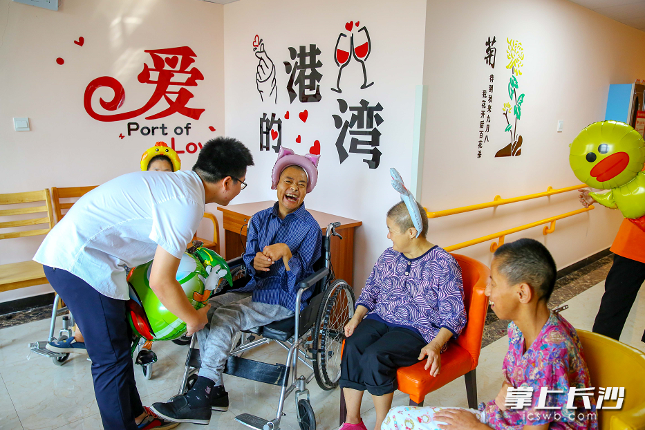 近年来，长沙县不断健全养老服务体系，解决养老难题，提升老年人幸福指数。长沙晚报通讯员曾诗怡 摄