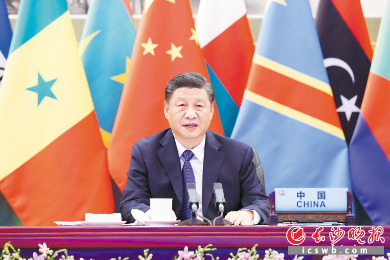 11月29日晚，国家主席习近平在北京以视频方式出席中非合作论坛第八届部长级会议开幕式并发表主旨演讲。新华社记者 黄敬文 摄