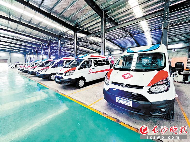 　　天宇汽车生产的“安稳号”救护车。 长沙晚报通讯员 胡欢欢 供图