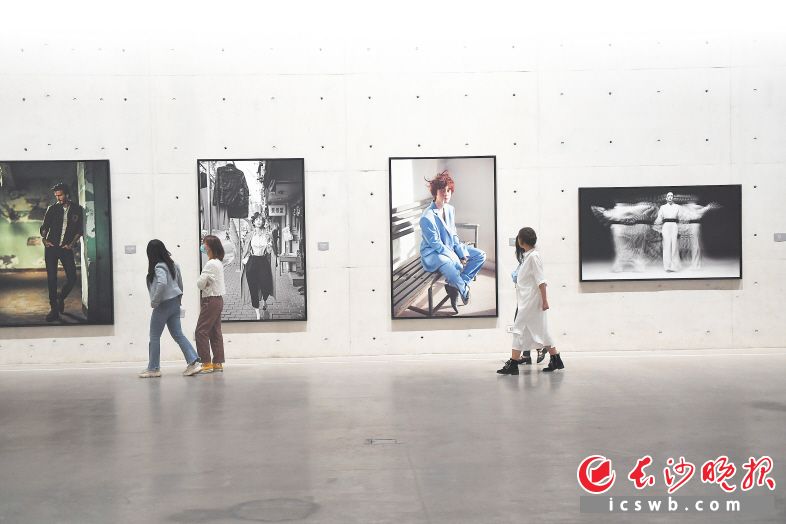 　　谢子龙影像艺术馆已成为长沙的艺术地标。