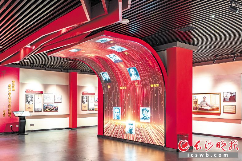 　　“潇湘忠魂”专题展厅通过讲述湖湘英烈事迹，筑牢对党忠诚、廉洁清正的思想基础。