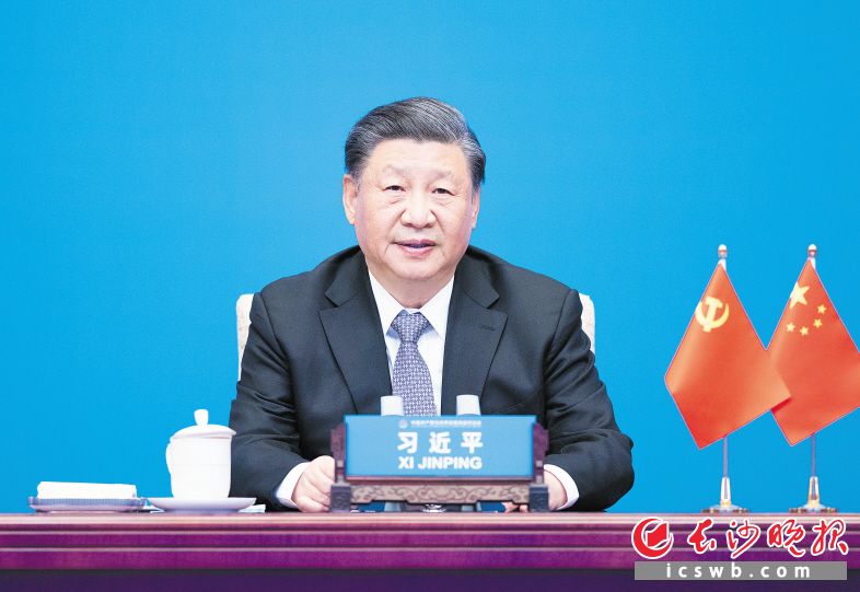 　　3月15日，中共中央总书记、国家主席习近平在北京出席中国共产党与世界政党高层对话会，并发表题为《携手同行现代化之路》的主旨讲话。新华社记者 黄敬文 摄