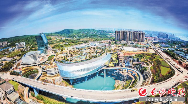 湘江欢乐城开业2年多，累计接待游客近200万人次。均为坪塘街道办事处 供图